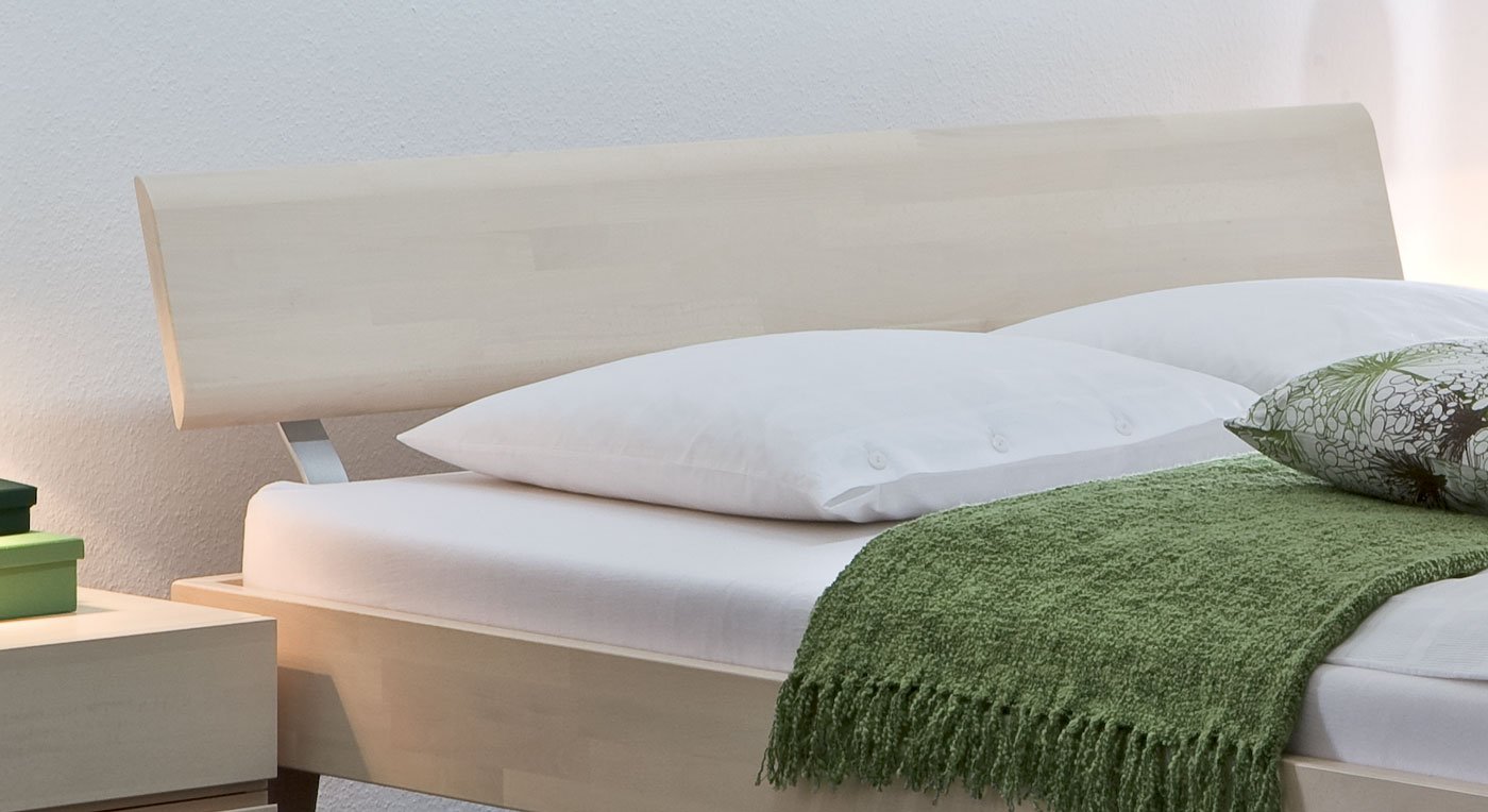 Elegantes Bett Teramo mit stilvollem kopfteil