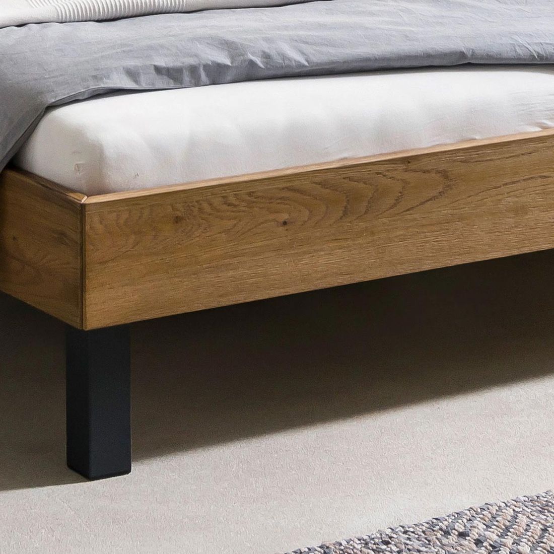 Bett Tumas Wildeiche Massivholz