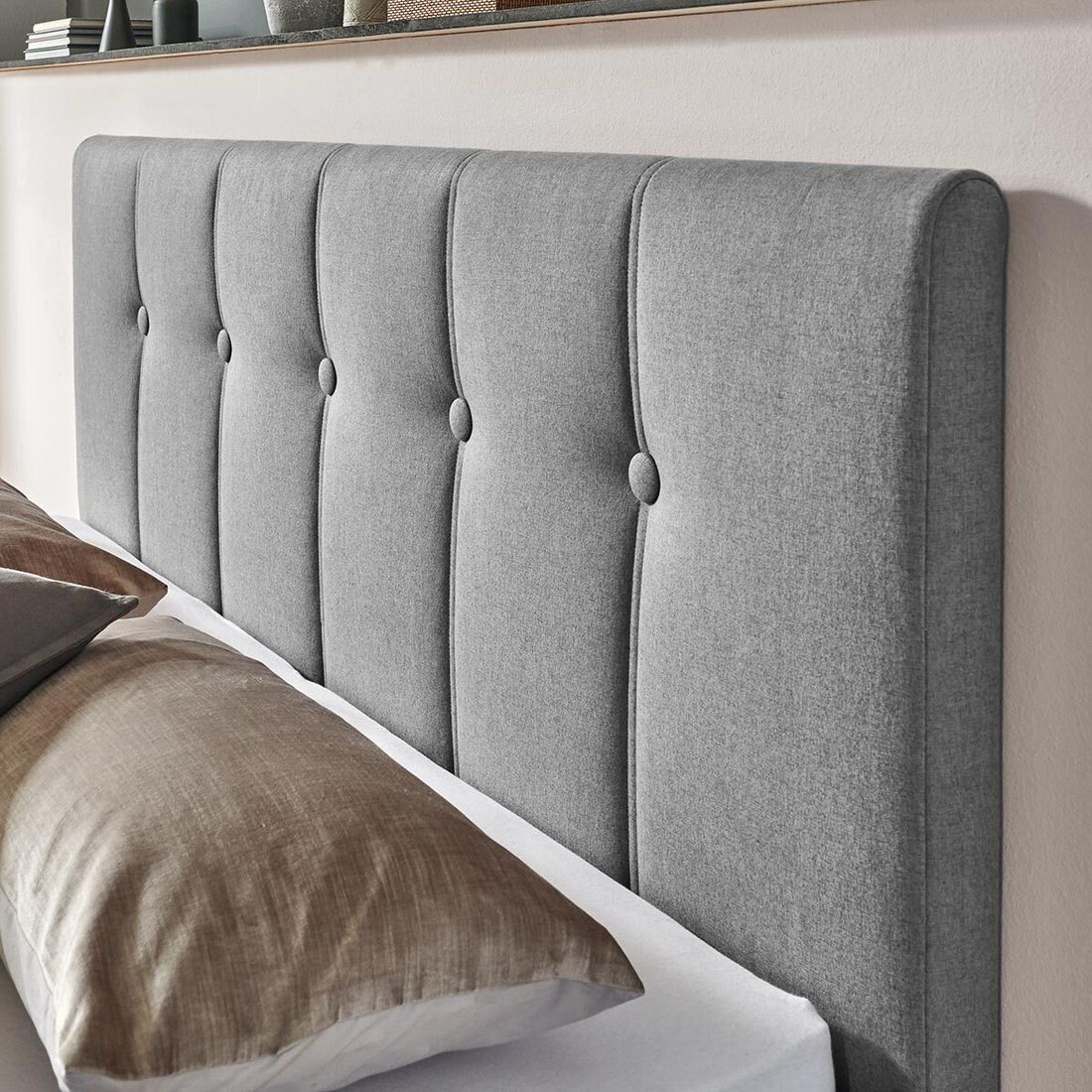 HOMELIV. Polsterbett Maliana Velours/Webstoff