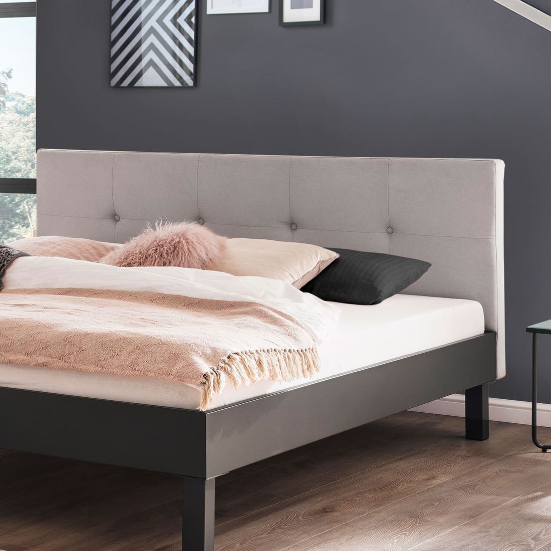 Bett mit Nachttischen Jantra 180x200cm