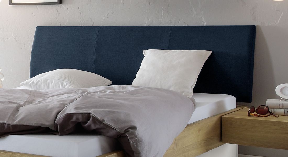 Bett Majuro Komfort Eiche Massivholz mit Bettkasten