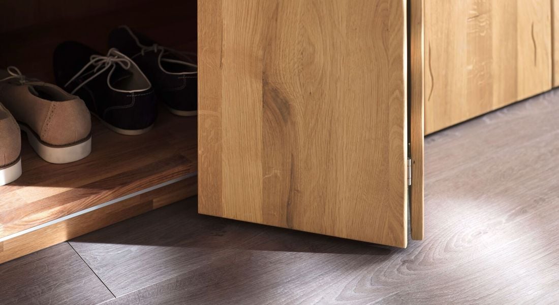 Falttüren-Kleiderschrank Lisana Wildeiche Massivholz
