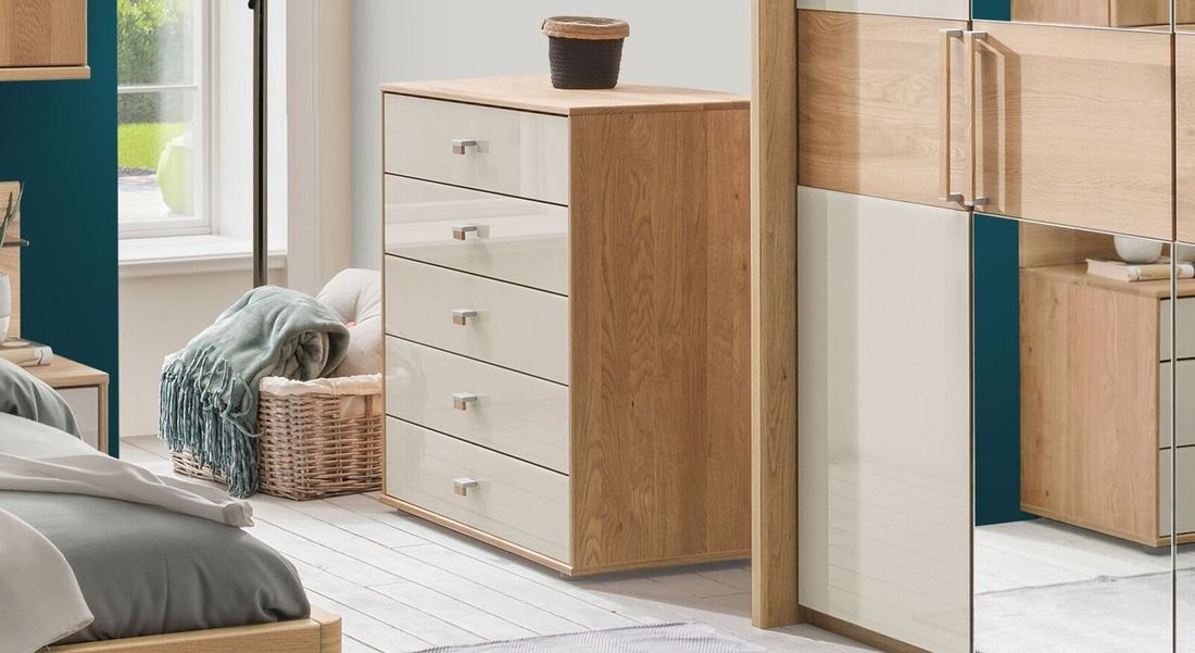 Sideboard Ayla Eiche teilmassiv mit Schubladen