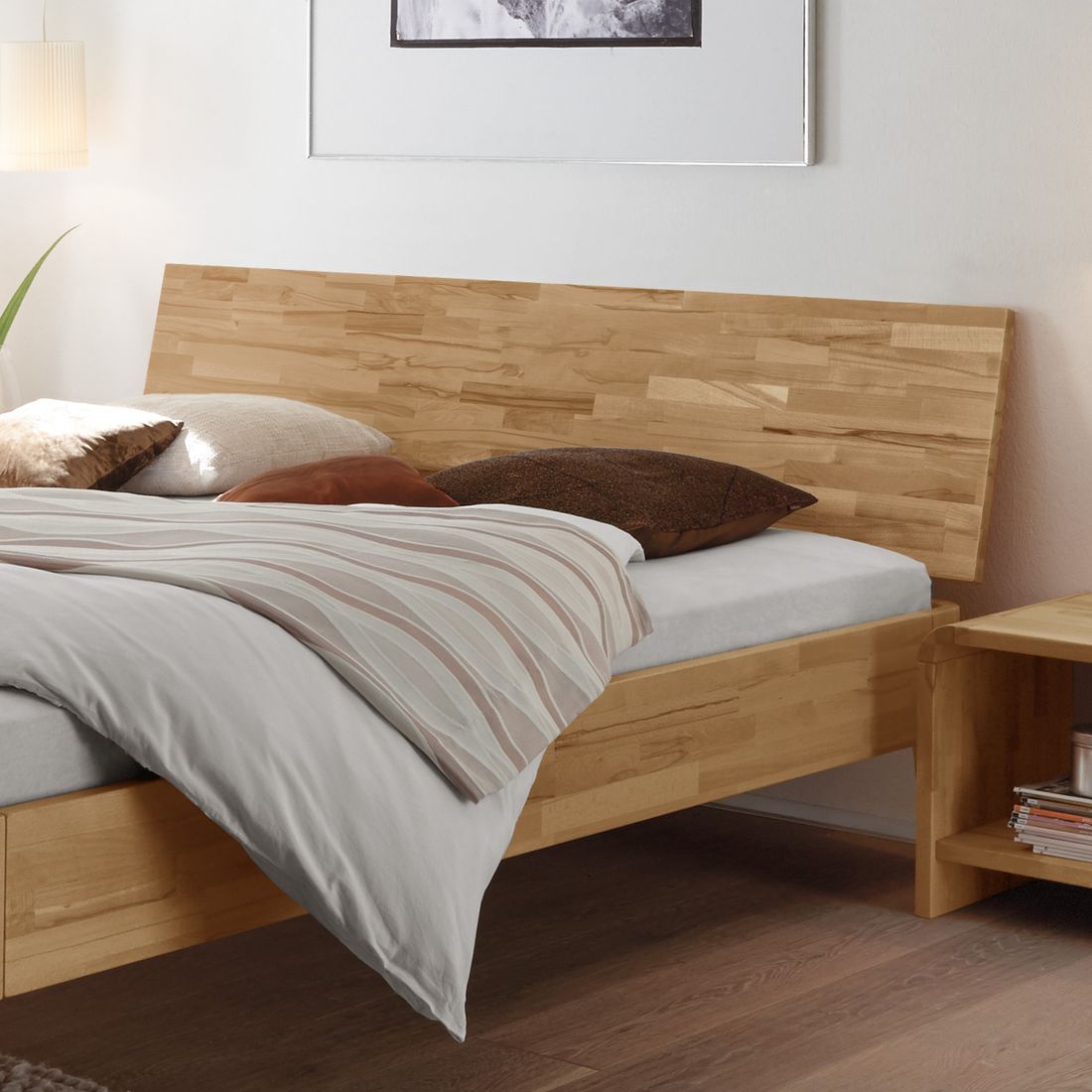Bett Florina Kernbuche Massivholz