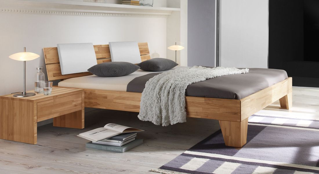 Bett Louvera Kernbuche Massivholz