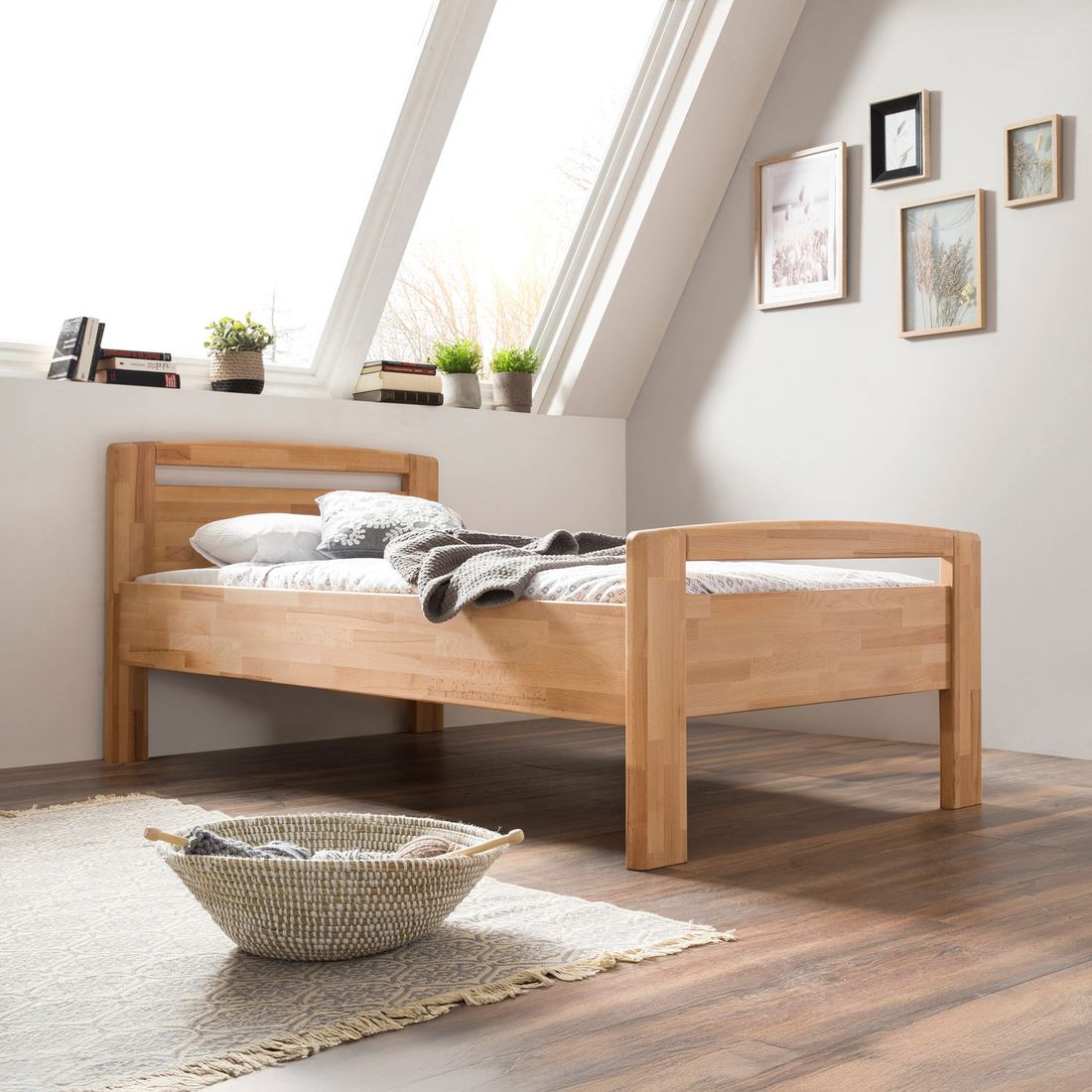 HOMELIV. Seniorenbett Luise Komfort Kernbuche Massivholz