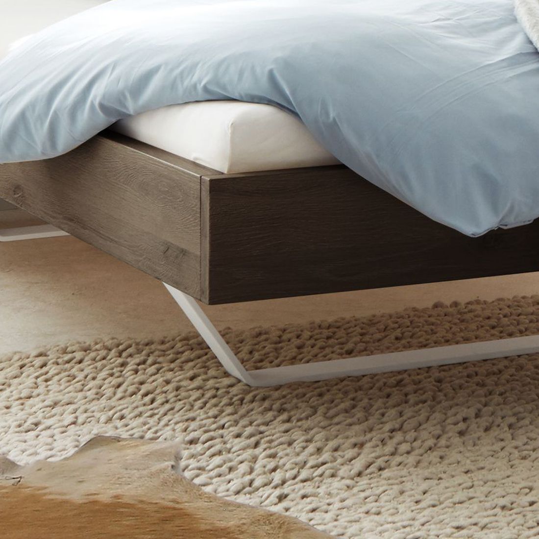 Bett Nakiri Wildeiche Massivholz