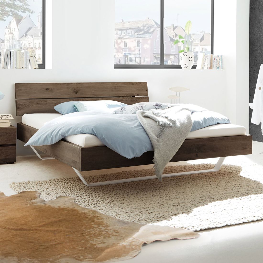 Bett Nakiri Wildeiche Massivholz