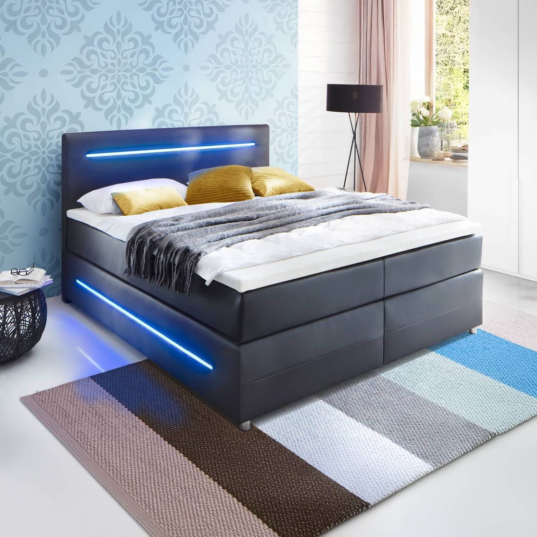 Boxspringbett Shelford Kunstleder mit Beleuchtung