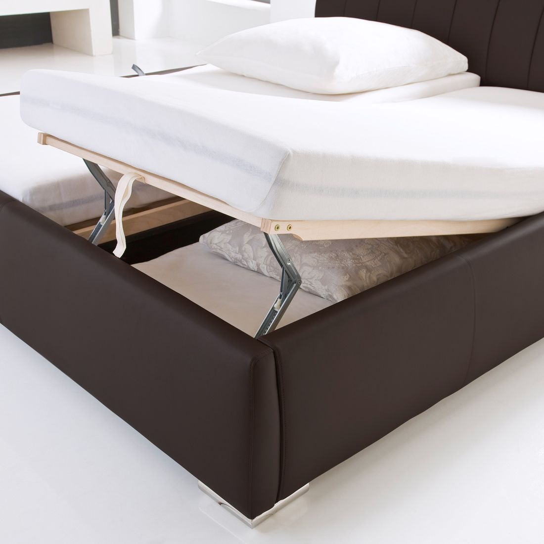 Polsterbett Lewdown Komfort mit Bettkasten und Lattenrost