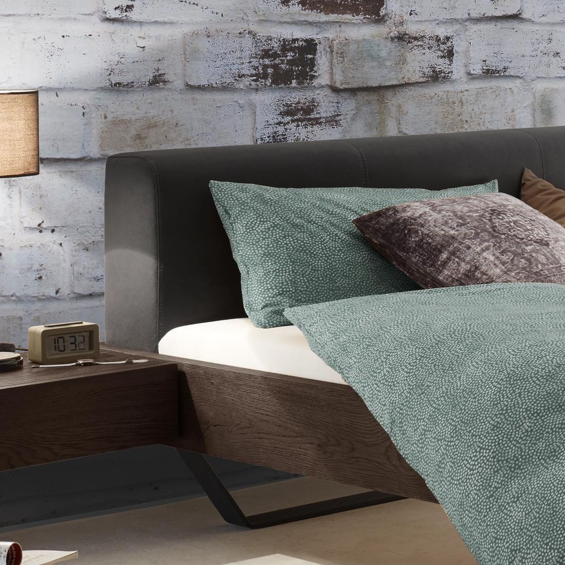 Bett Cenadro Wildeiche Massivholz