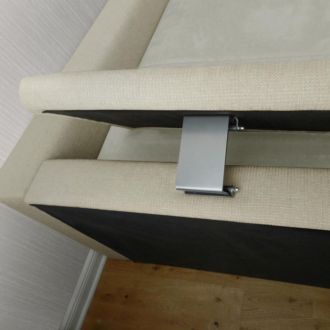Polsterliege Graziano mit Bettkasten Seitenteil links