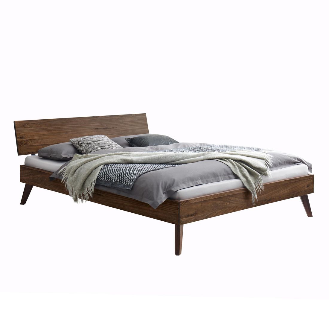 Bett Coraia Nussbaum Massivholz