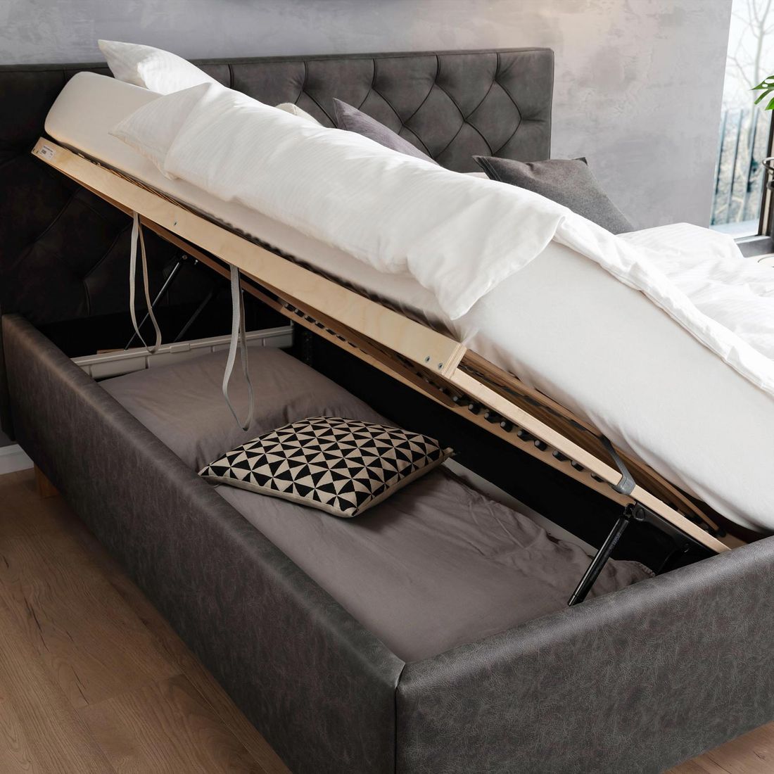 Polsterbett Debora Komfort Kunstleder mit Bettkasten und Lattenrost