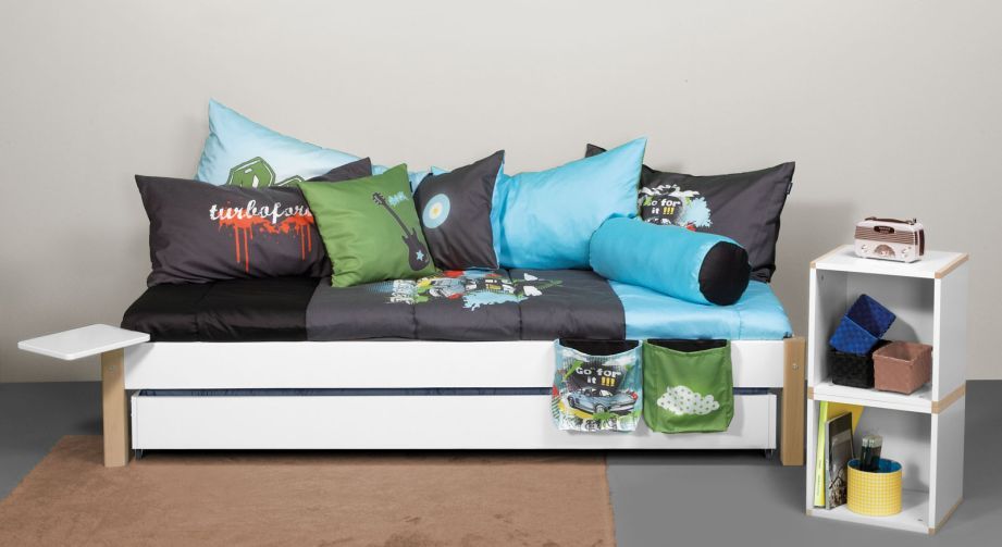Tandembett Kids Town Buche teilmassiv ohne Kopfteil mit Lattenrost und Bettschublade