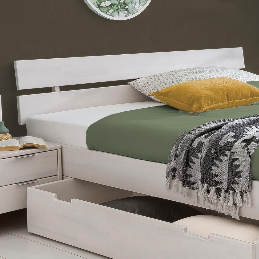 HOMELIV. Bett Valor Komfort Kernbuche Massivholz mit Schubkasten