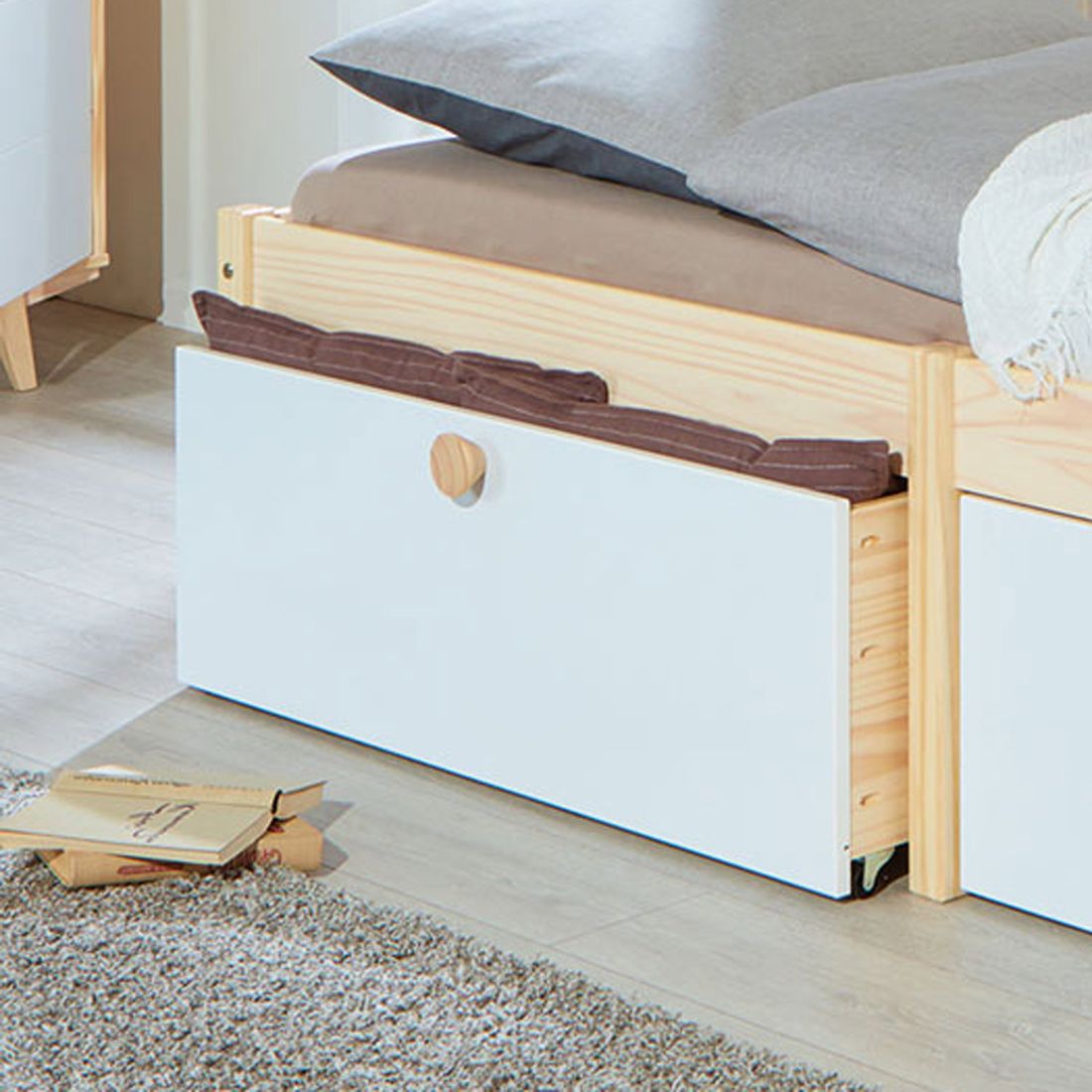 Bett Saffar Komfort Kiefer Massivholz mit Schubkasten