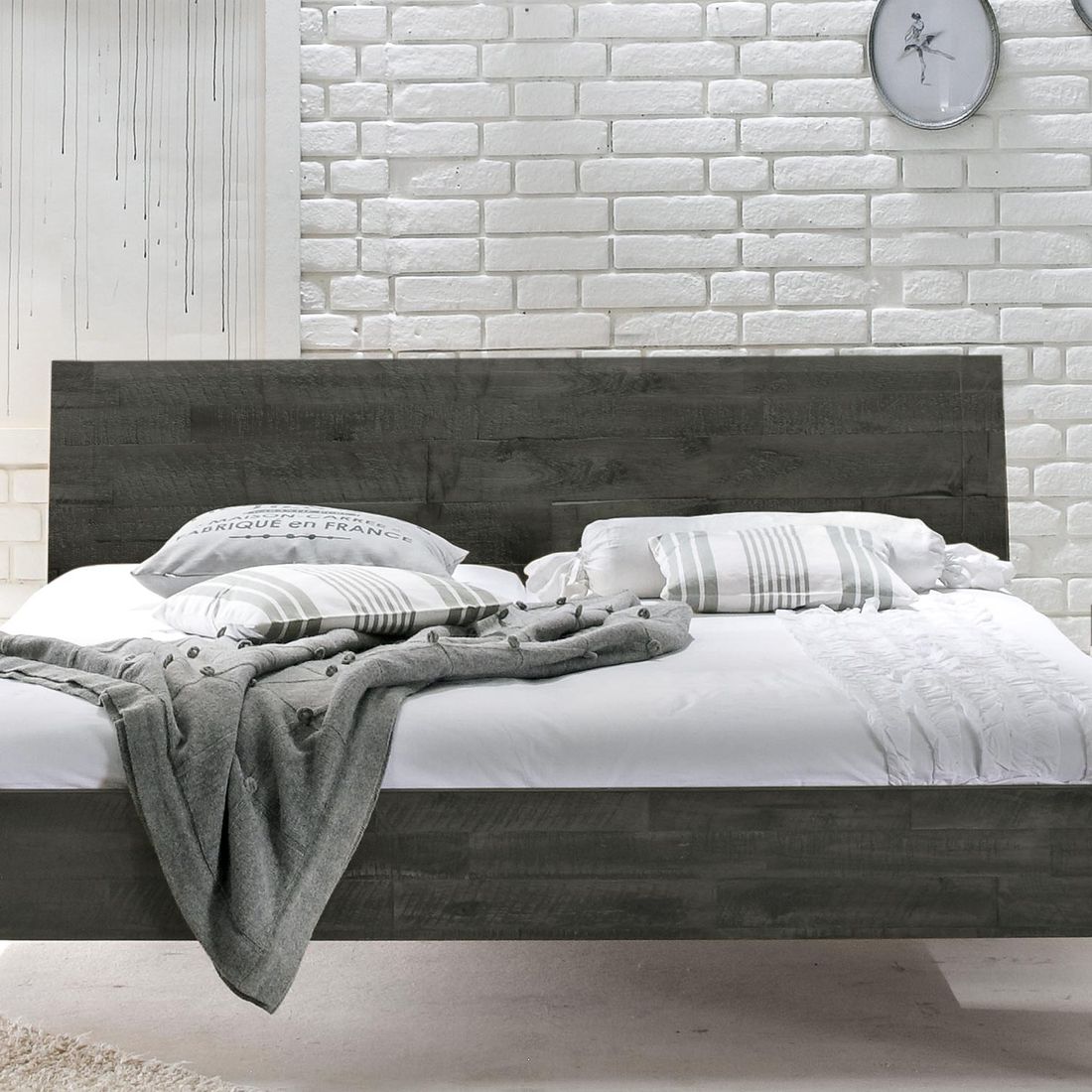 Bett Paraiso Akazie Massivholz
