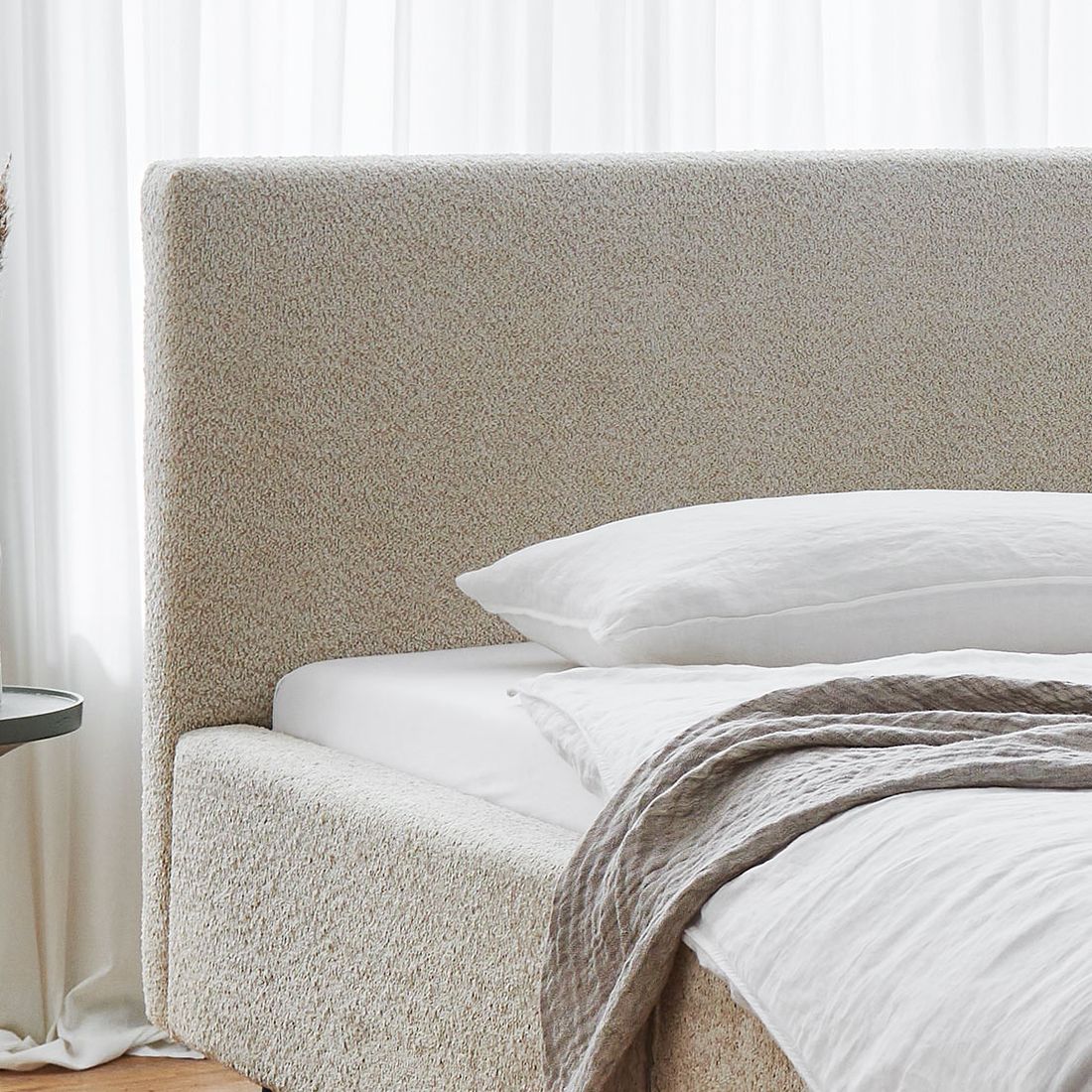 HOMELIV. Polsterbett Calypso Komfort Microteddy Abriamo