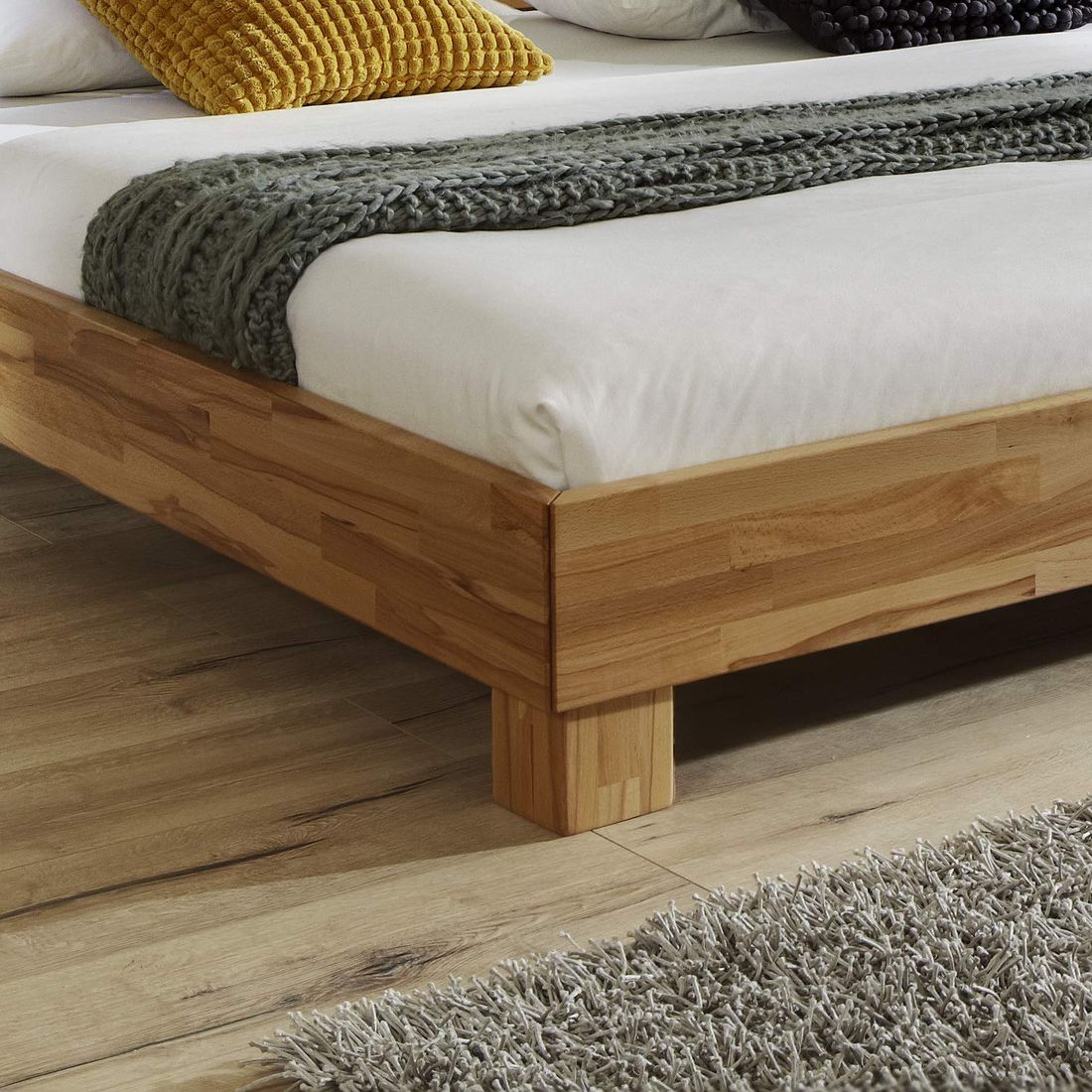Bett Lesina Buche Massivholz