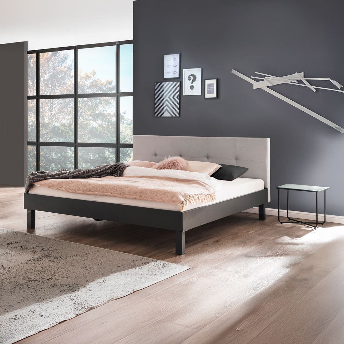 Bett mit Nachttischen Jantra 180x200cm