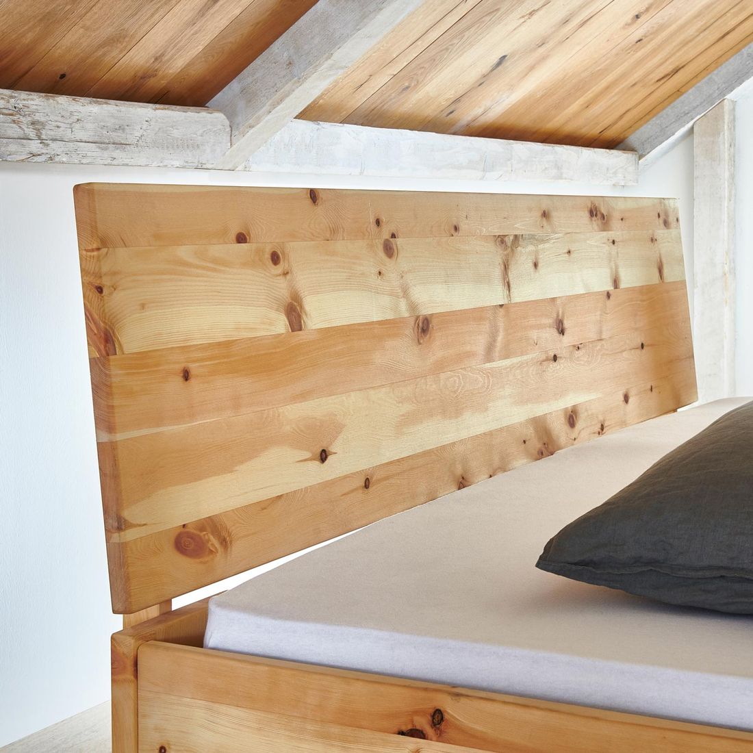 Bett Tosa Komfort Zirbe Massivholz