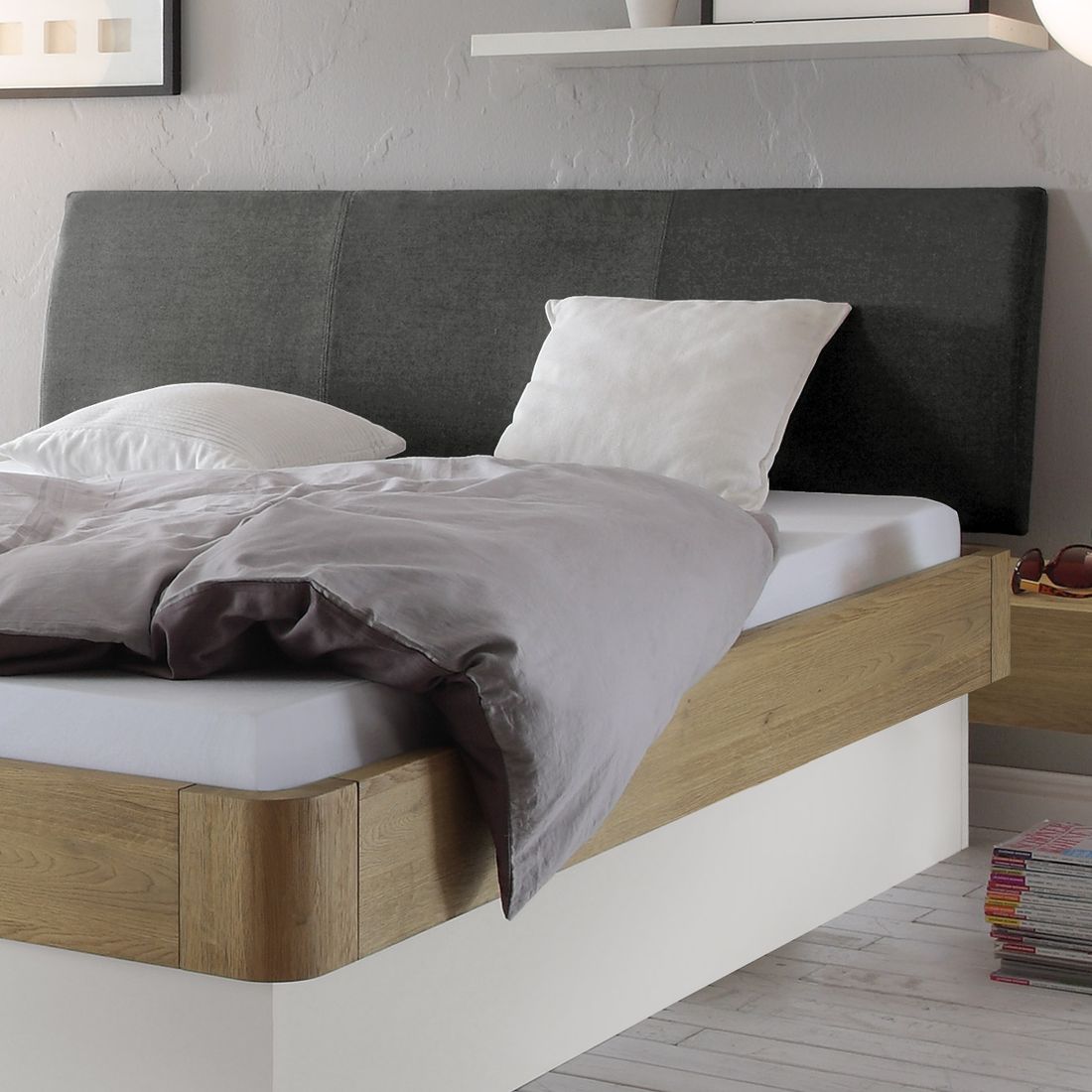 Bett Majuro Komfort Eiche Massivholz mit Bettkasten