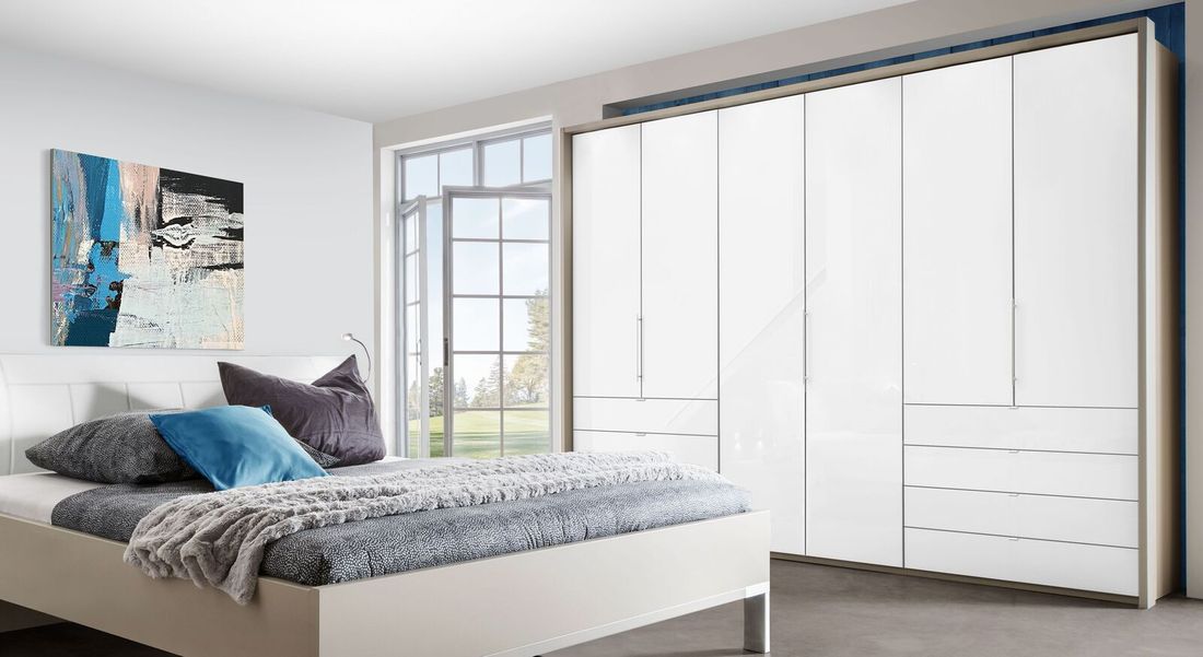 Drehtüren-Kleiderschrank Selca mit Glasfront und Schubladen
