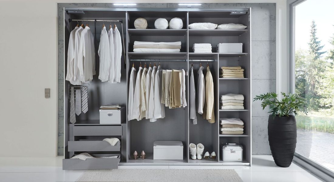 Zusatzausstattung & Beleuchtung für Kleiderschränke