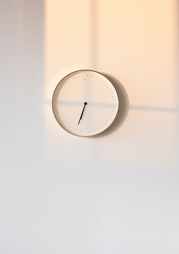 Schlafzimmer Minimalismus analoge Uhr Schlafzimmer Minimalismus analoge Uhr