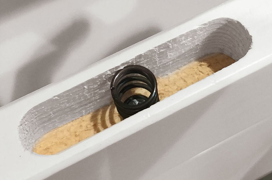 Schlupfsprossen mit Feder Schlupfsprossen mit Feder