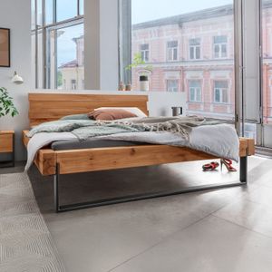 HOMELIV. Balkenbett Stephano Komfort Kernbuche Massivholz