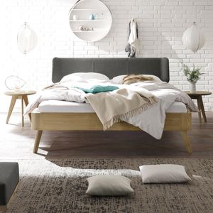 Bett Rakaia Eiche Massivholz