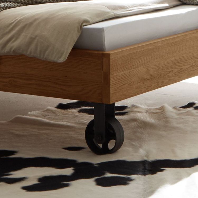 Metallräder bei Bett Rivoche