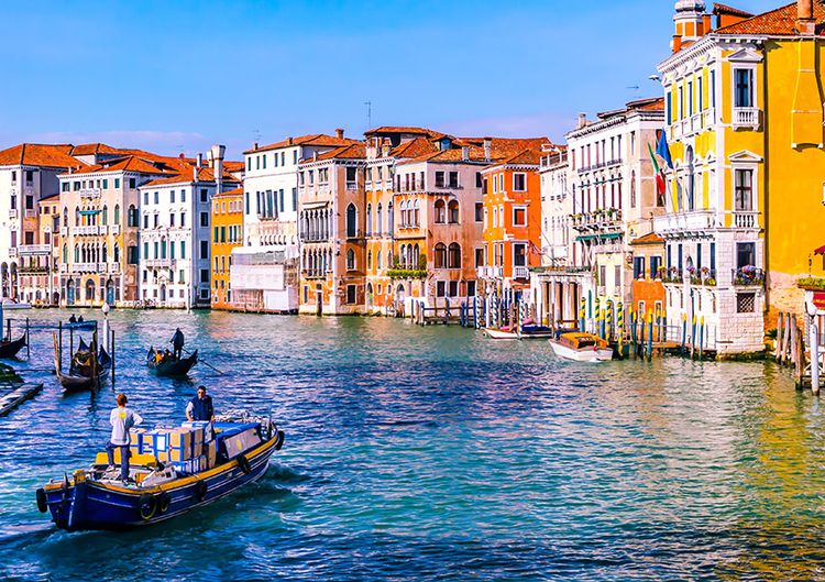 Fundamente in Venedig aus Erlenholz
