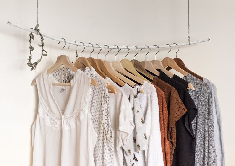 Kleiderstange als Garderobe im Skandinavischen Stil