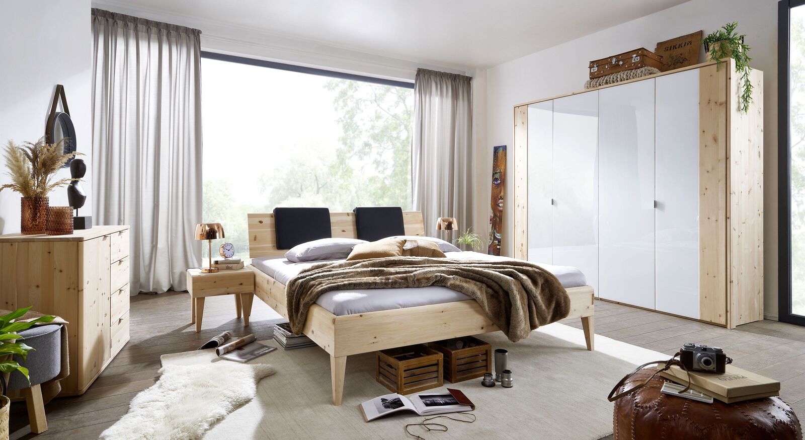 Bett Alistra Komfort mit passender Schlafzimmer-Ausstattung