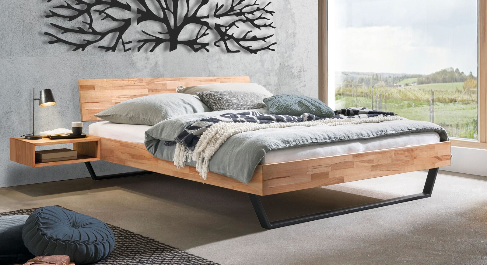 Bett Ekai ist in verschiedenen Breiten und Höhen erhältlich