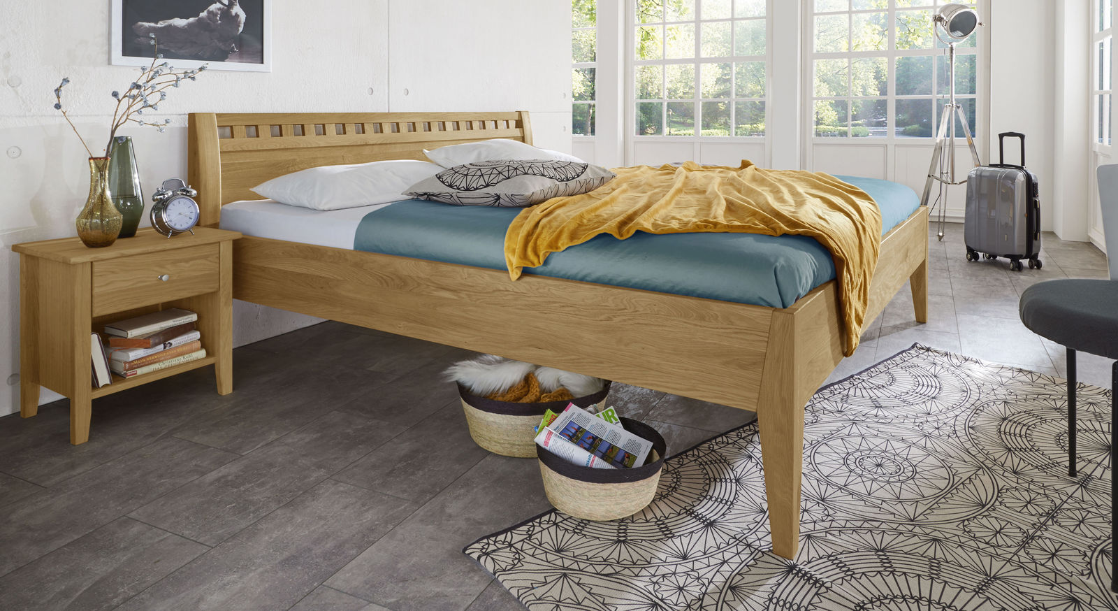 Wildeichen-Bett Lancy aus natürlichem Massivholz