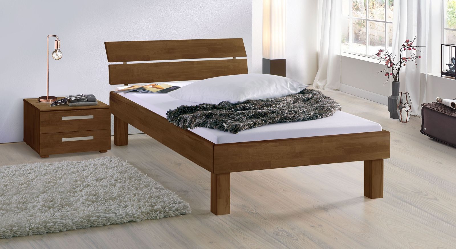 Nussbaumfarbenes Bett Madrid Komfort in 25 cm Höhe