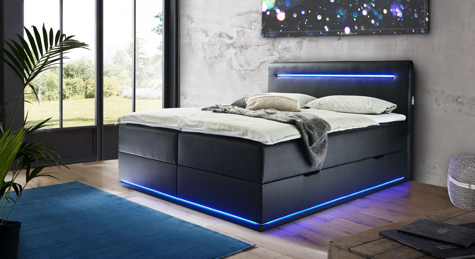 Bettkasten-Boxspringbett Xaya mit blauer LED-Beleuchtung
