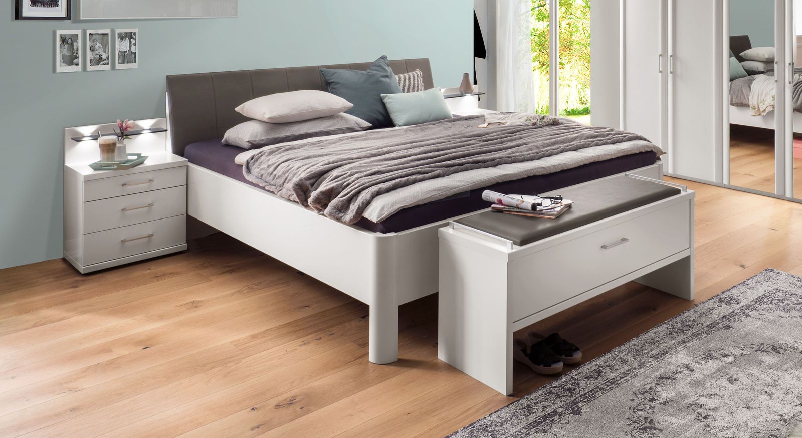 Komfort-Doppelbett Castelli in alpinweißem Dekor