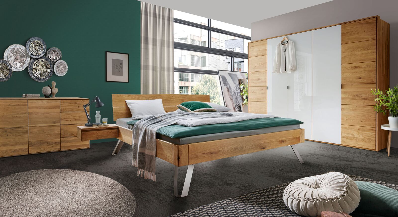 Komplett-Schlafzimmer Vildan mit Holzmöbeln