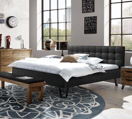 Modernes Bett Banvano mit schwarzem Bezug