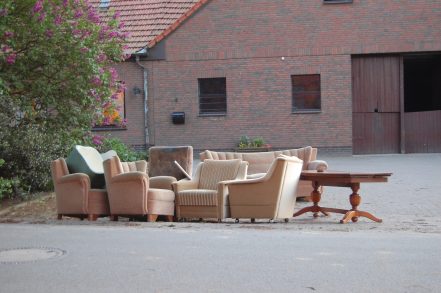 Tipps und Infos zur Entsorgung von alten Möbeln, Bett und Matratze