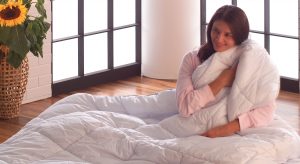 Feng Shui im Schlafzimmer: Wissenswertes zur Decke bzw. Bettdecke